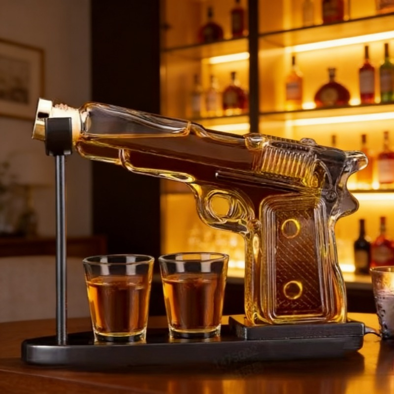 Glass Decanter Whiskey - Pistolenförmiges Whisky-Dekanter-Set mit 2 Schnapsgläsern –