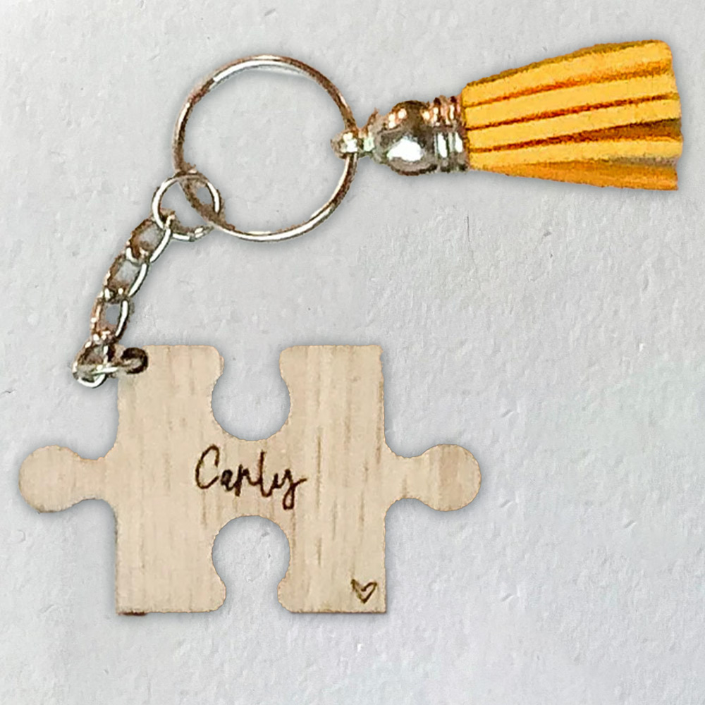 Benutzerdefinierter Schlüssela – Personalized Engraved Gift Bewertung und Preis