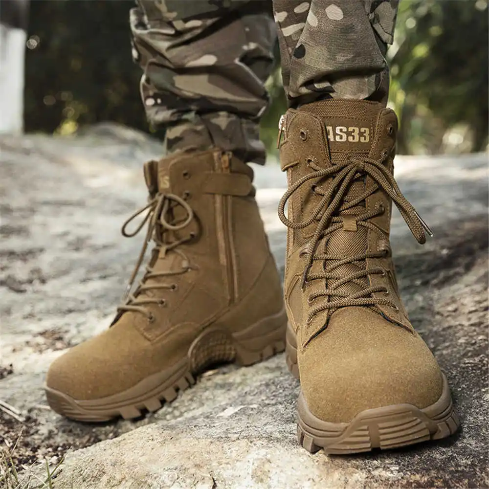 Rutschfeste Wanderstiefel aus  – Luxury Lifestyle Hospitality Bewertung und Preis